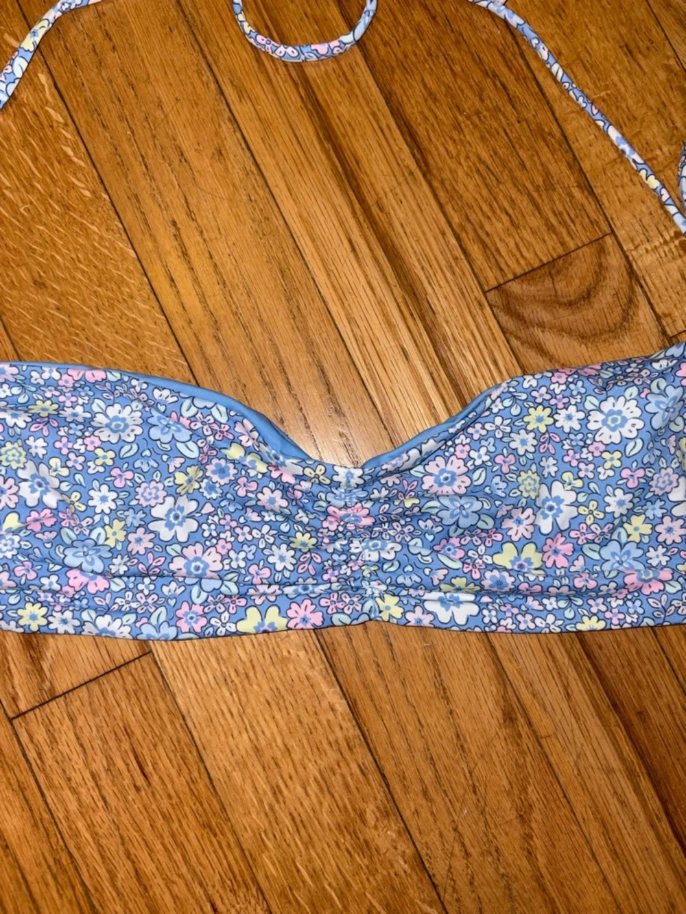 Frankie’s Bikinis Foxy Bandeau Bikini Top